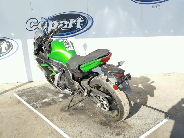 JKAEXEF13GDA28423 - 2016 KAWASAKI EX650 F GREEN photo 3