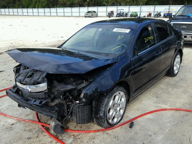 3FAHP0HA1AR418506 - 2010 FORD FUSION SE BLACK photo 2