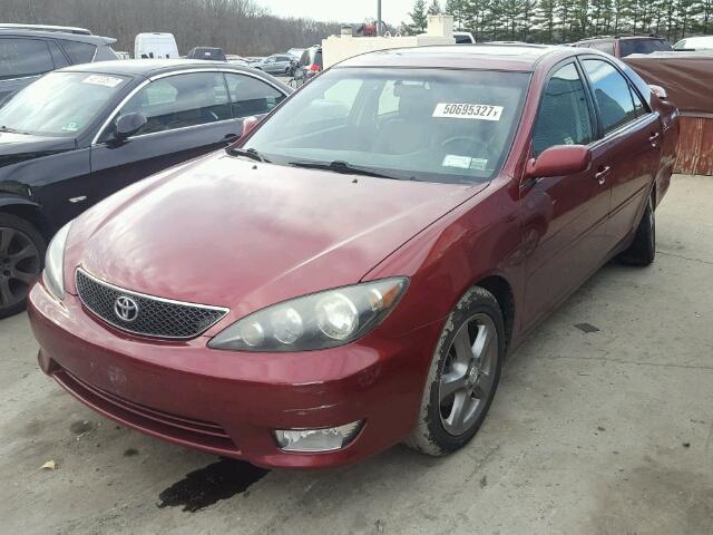 4T1BA32K26U510448 - 2006 TOYOTA CAMRY SE RED photo 2