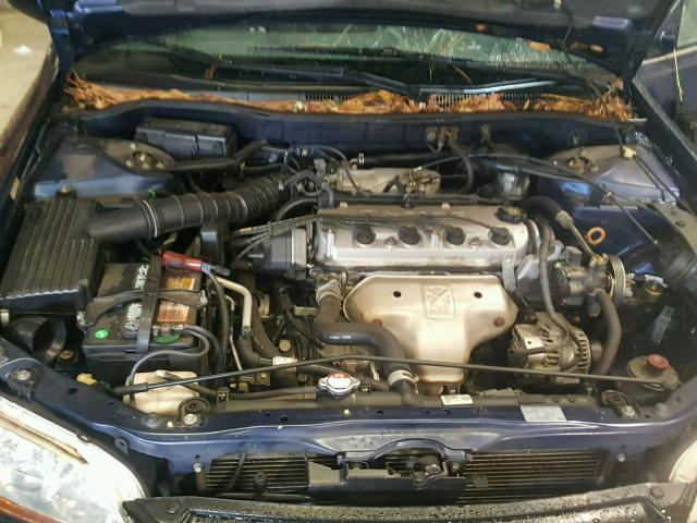 1HGCG56421A005553 - 2001 HONDA ACCORD LX BLUE photo 7