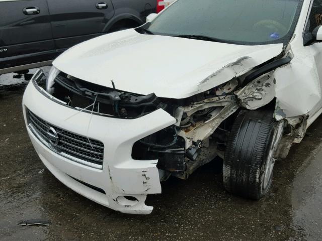 1N4AA5AP5AC847855 - 2010 NISSAN MAXIMA S WHITE photo 9