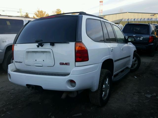 1GKDT13S972307956 - 2007 GMC ENVOY WHITE photo 4