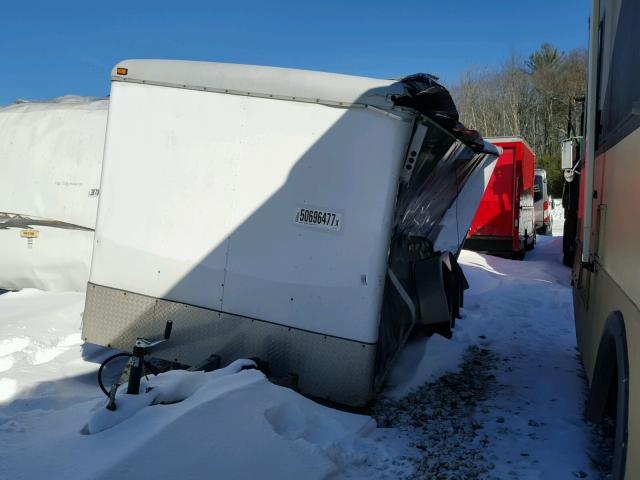 1W4200G2X58005191 - 2005 WELLS CARGO ENCLSDTRLR WHITE photo 2