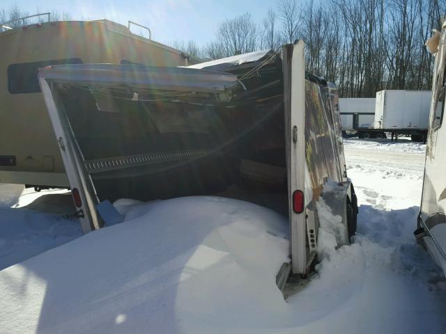 1W4200G2X58005191 - 2005 WELLS CARGO ENCLSDTRLR WHITE photo 4