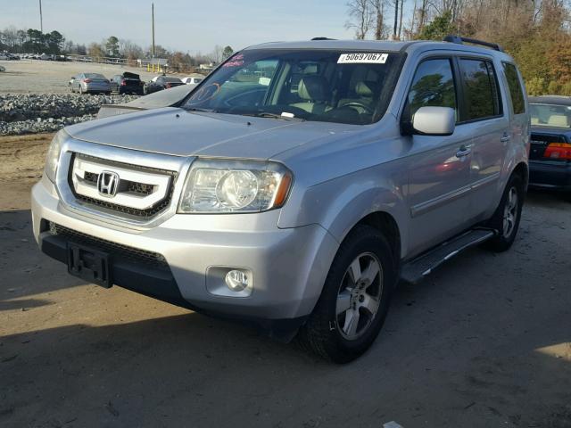 5FNYF3H51BB017963 - 2011 HONDA PILOT EXL SILVER photo 2