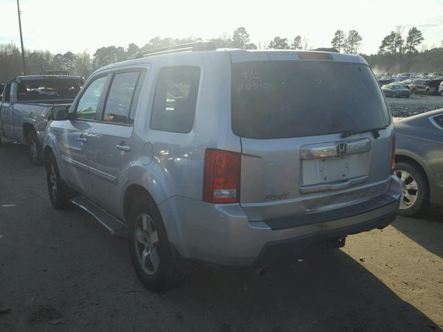 5FNYF3H51BB017963 - 2011 HONDA PILOT EXL SILVER photo 3