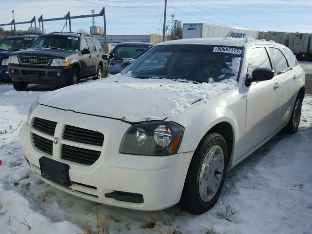 2D4FV47T67H844930 - 2007 DODGE MAGNUM SE WHITE photo 2