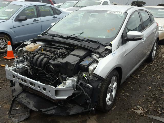 1FADP3K25EL258801 - 2014 FORD FOCUS SE SILVER photo 2