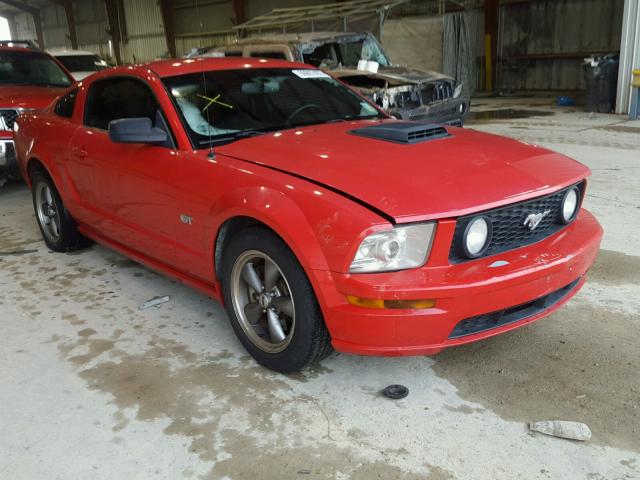 1ZVFT82H365145321 - 2006 FORD MUSTANG GT RED photo 1