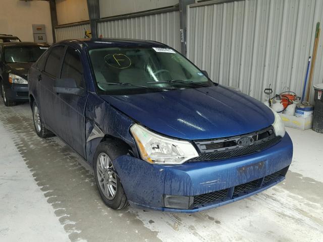 1FAHP35N38W270343 - 2008 FORD FOCUS SE BLUE photo 1