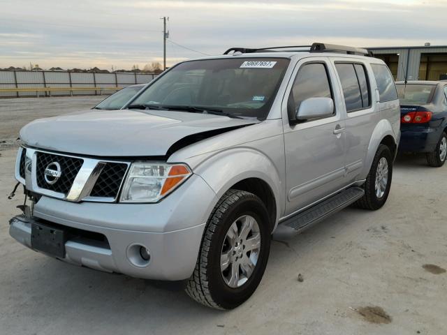 5N1AR18U36C646563 - 2006 NISSAN PATHFINDER SILVER photo 2