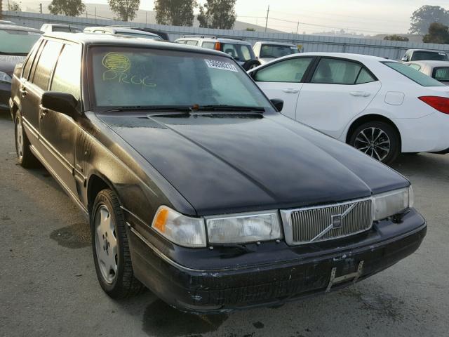 YV1KS9608W1128689 - 1998 VOLVO S90 BLACK photo 1