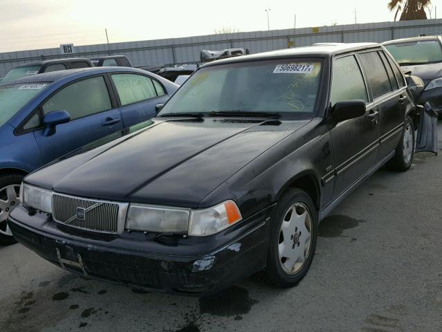 YV1KS9608W1128689 - 1998 VOLVO S90 BLACK photo 2