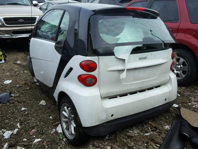 WMEEJ31X88K160581 - 2008 SMART FORTWO PUR WHITE photo 3