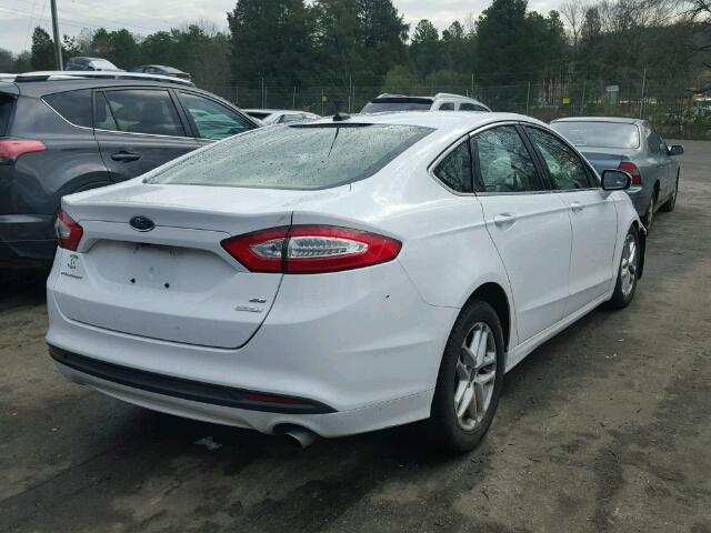 3FA6P0HD2FR144788 - 2015 FORD FUSION SE WHITE photo 4