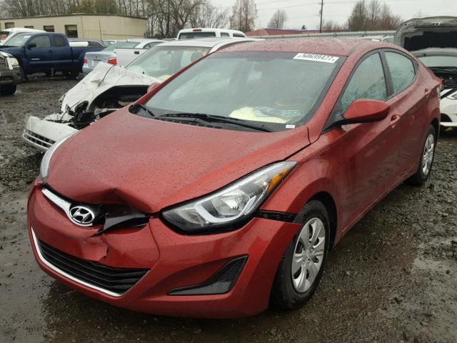 5NPDH4AE8GH708425 - 2016 HYUNDAI ELANTRA SE RED photo 2