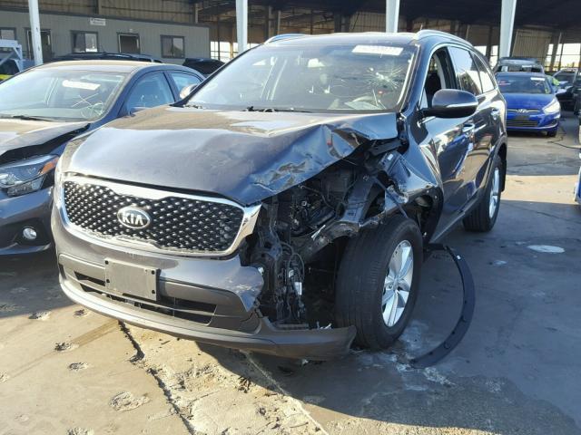 5XYPG4A3XGG117728 - 2016 KIA SORENTO LX CHARCOAL photo 2