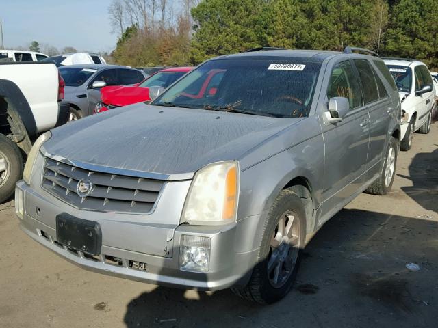 1GYEE63A650112320 - 2005 CADILLAC SRX SILVER photo 2