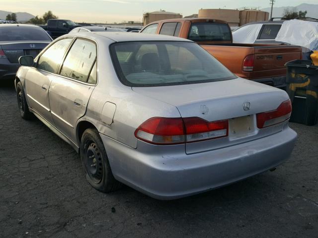 3HGCG66561G711862 - 2001 HONDA ACCORD LX SILVER photo 3