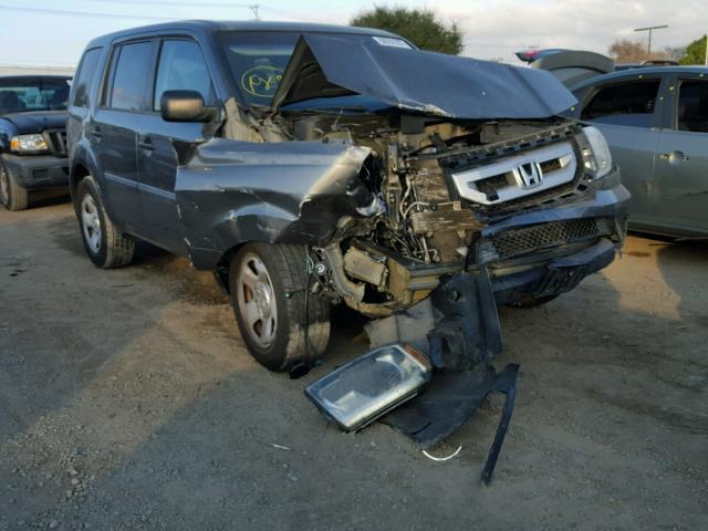 5FNYF3H22BB008517 - 2011 HONDA PILOT LX GRAY photo 1