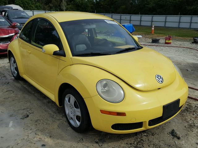 3VWPG3AGXAM007279 - 2010 VOLKSWAGEN NEW BEETLE 黄色 照片 1