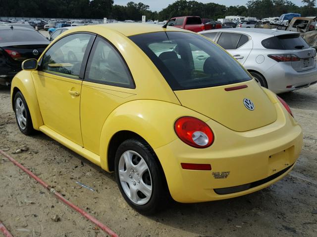 3VWPG3AGXAM007279 - 2010 VOLKSWAGEN NEW BEETLE 黄色 照片 3