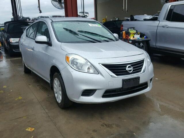 3N1CN7AP7CL930121 - 2012 NISSAN VERSA S GRAY photo 1