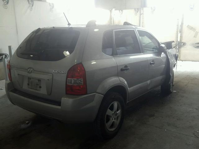 KM8JM12B35U105818 - 2005 HYUNDAI TUCSON GL SILVER photo 4