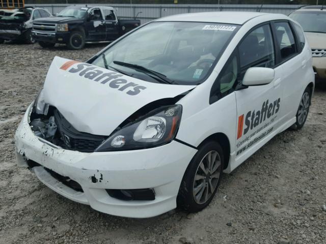 JHMGE8H50DC069983 - 2013 HONDA FIT SPORT WHITE photo 2