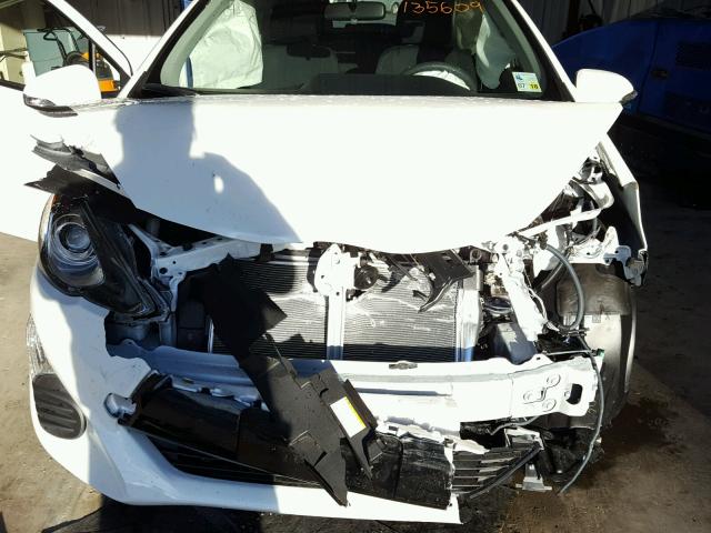 JTDKDTB3XG1135609 - 2016 TOYOTA PRIUS C WHITE photo 7