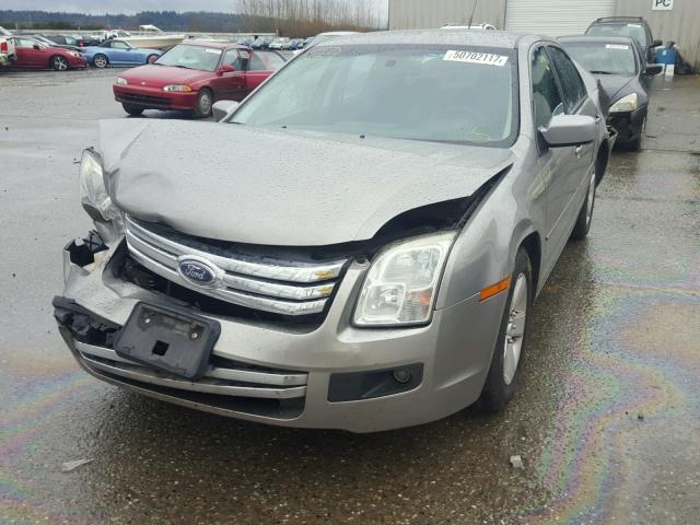 3FAHP07Z28R208868 - 2008 FORD FUSION SE WHITE photo 2