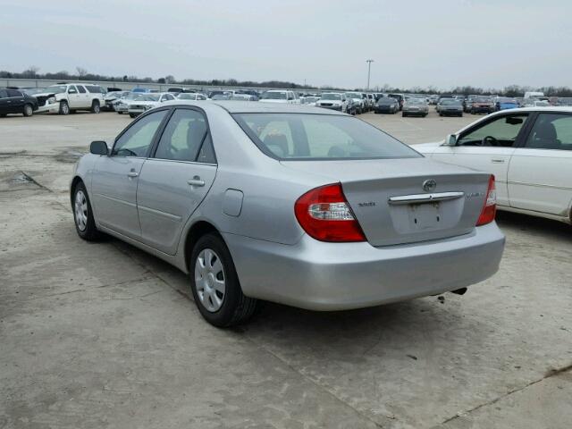 4T1BE30K84U366991 - 2004 TOYOTA CAMRY LE SILVER photo 3