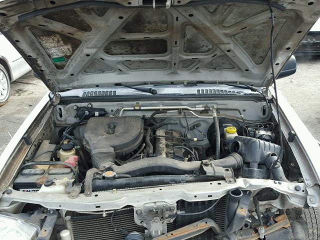 1N6DD26T64C480792 - 2004 NISSAN FRONTIER K SILVER photo 7