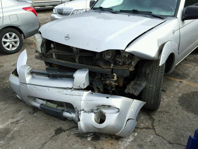 1N6DD26T64C480792 - 2004 NISSAN FRONTIER K SILVER photo 9