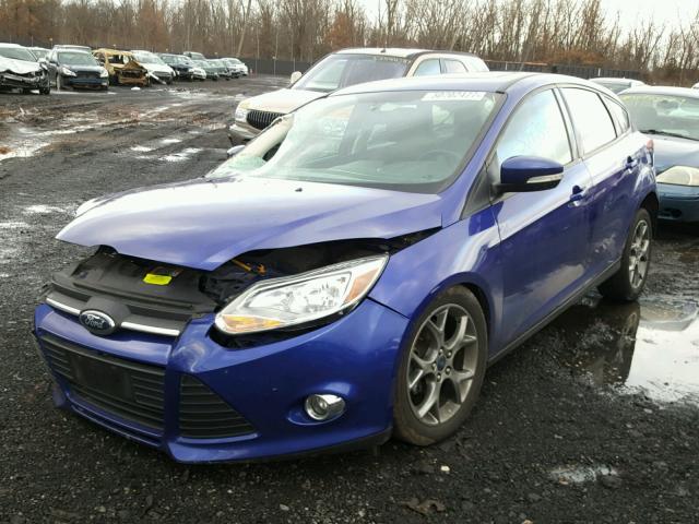 1FADP3K23EL325086 - 2014 FORD FOCUS SE BLUE photo 2