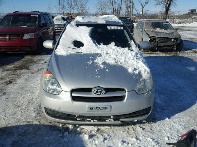 KMHCN35C18U059366 - 2008 HYUNDAI ACCENT BAS SILVER photo 9