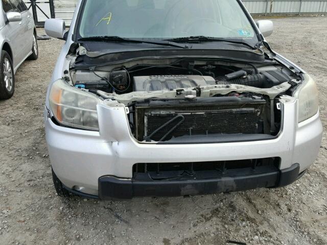 2HKYF18606H516239 - 2006 HONDA PILOT EX SILVER photo 9