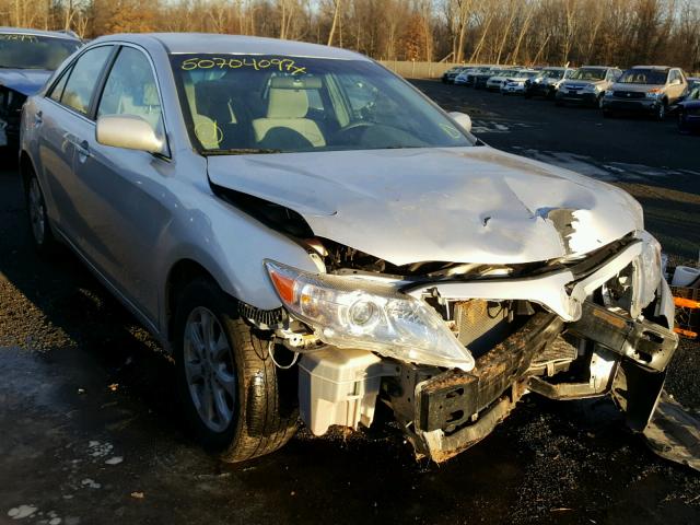 4T4BF3EK8BR132942 - 2011 TOYOTA CAMRY BASE SILVER photo 1