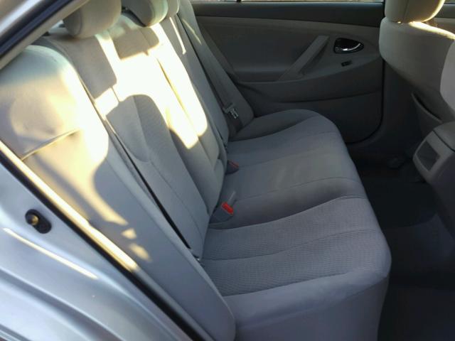 4T4BF3EK8BR132942 - 2011 TOYOTA CAMRY BASE SILVER photo 6