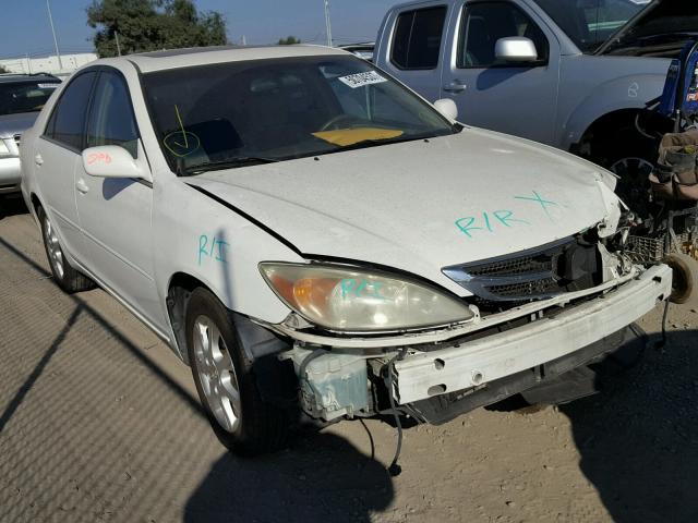 JTDBE32K440283941 - 2004 TOYOTA CAMRY LE თეთრი ფოტო 1