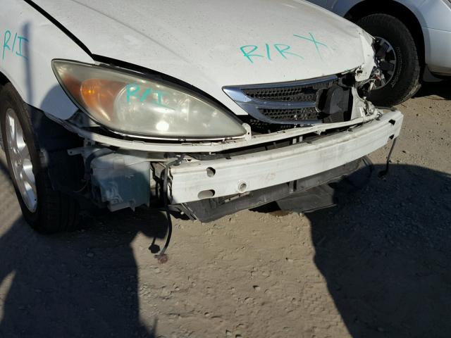 JTDBE32K440283941 - 2004 TOYOTA CAMRY LE თეთრი ფოტო 9