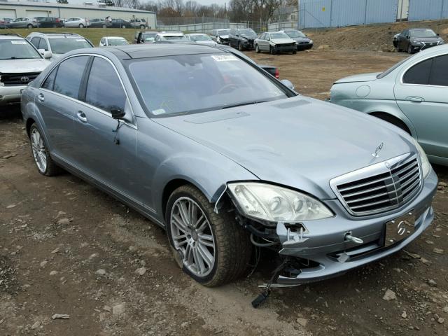 WDDNG86X88A180781 - 2008 MERCEDES-BENZ S 550 4MAT GRAY photo 1