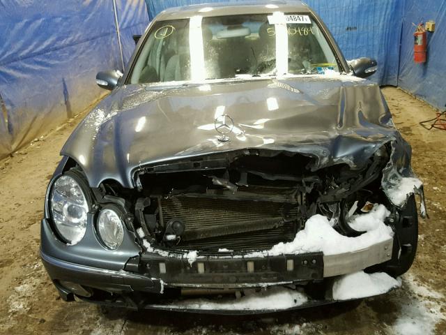 WDBUF87J16X203023 - 2006 MERCEDES-BENZ E 350 4MAT GRAY photo 9