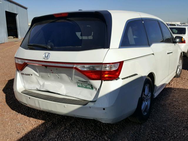 5FNRL5H96DB060225 - 2013 HONDA ODYSSEY TO WHITE photo 4