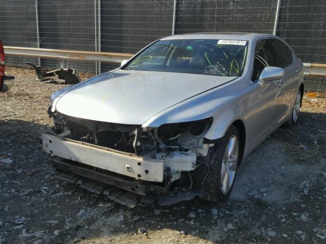 JTHGL46F085025115 - 2008 LEXUS LS 460L SILVER photo 2