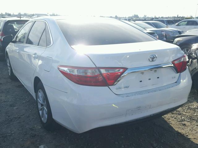 4T4BF1FK7GR522442 - 2016 TOYOTA CAMRY LE WHITE photo 3