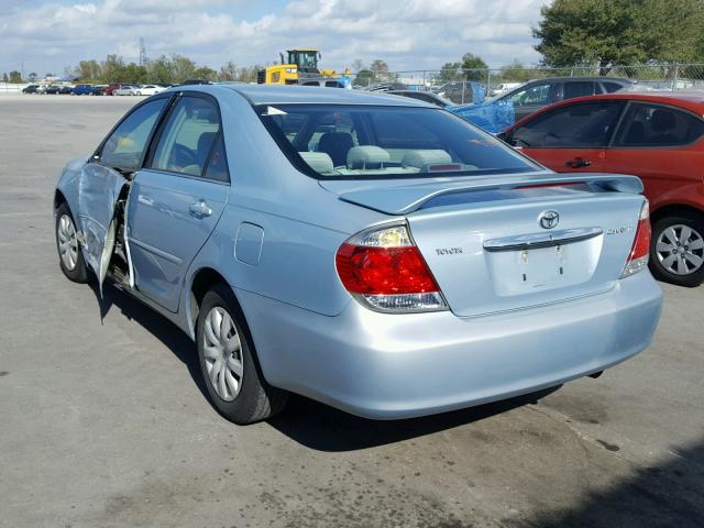 4T1BE32K75U636534 - 2005 TOYOTA CAMRY LE BLUE photo 3