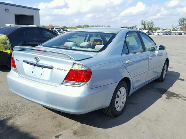 4T1BE32K75U636534 - 2005 TOYOTA CAMRY LE BLUE photo 4