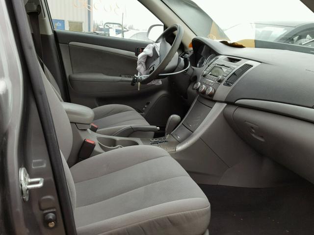 5NPET4ACXAH638600 - 2010 HYUNDAI SONATA GLS GRAY photo 5