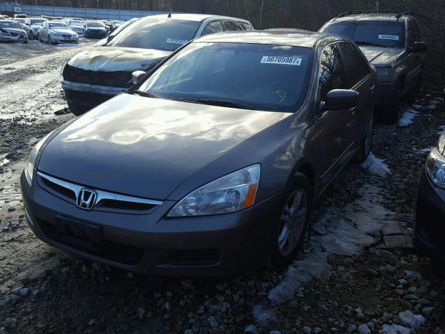 1HGCM56747A120263 - 2007 HONDA ACCORD EX TAN photo 2